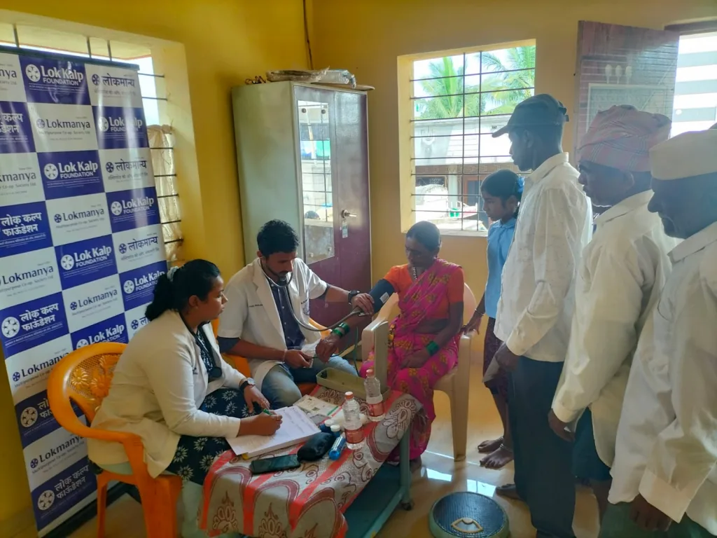 ओतोळी येथे आरोग्य तपासणी Health check up at Otoli