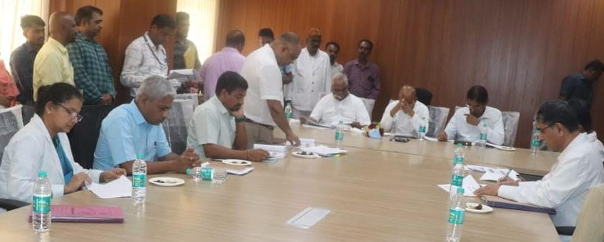 Propose a 450 bed hospital