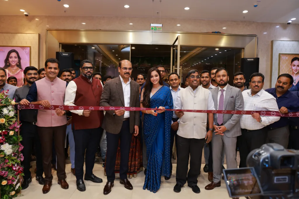 Inauguration of Malabar Gold & Diamonds new showroom