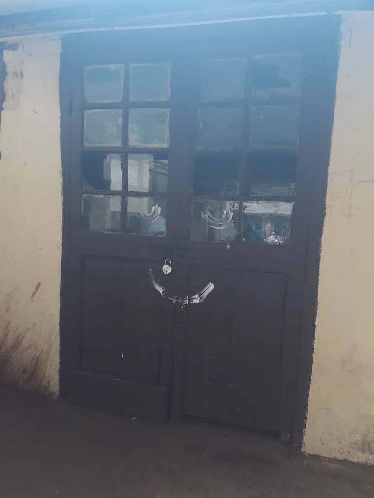 एजन्सीच्या लाभासाठी सात-बारा वितरण केंद्र बंद Seven-twelve distribution centers closed for the benefit of the agency