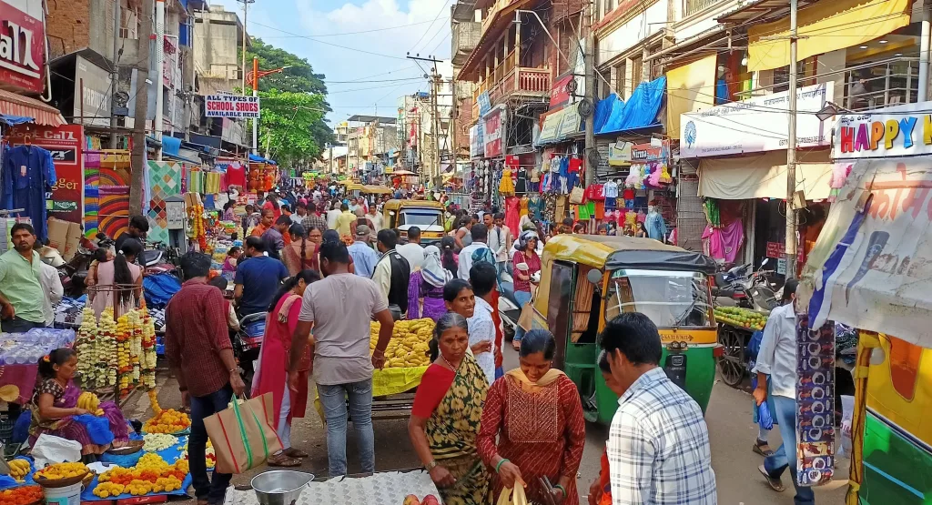 Crowded market for Diwali shopping