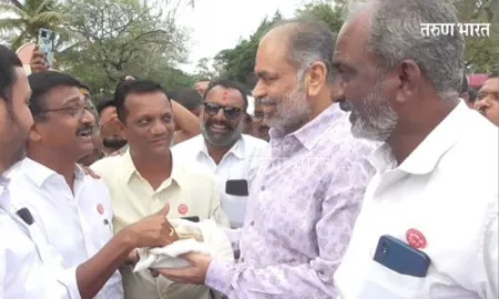 ऊस दराबाबत लवकरच तोडगा ! खर्डा भाकरी स्विकारत आमदार डॉ. विनय कोरेंचे आश्वासन