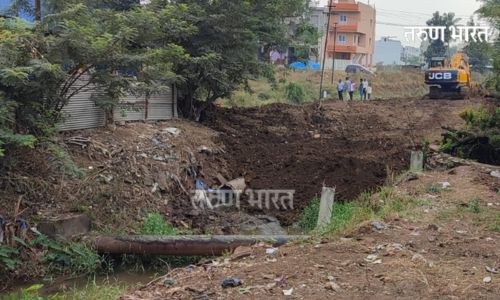 उचगाव येथील मोठा ओढा बिल्डराने मुजविला; अधिकाऱ्यांचे दुर्लक्ष; नागरिकांच्यातून संतप्त भावना