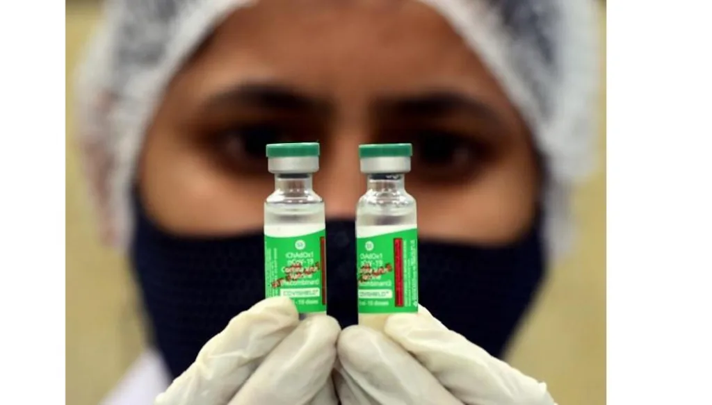 कोरोना लस बाधक नव्हे, तर लाभदायक Corona vaccine is not harmful, but beneficial