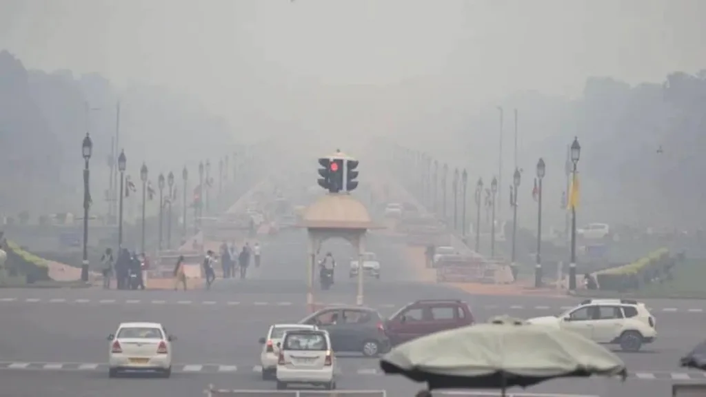 दिल्लीतील प्रदुषणात आणखीनच वाढ Further increase in pollution in Delhi