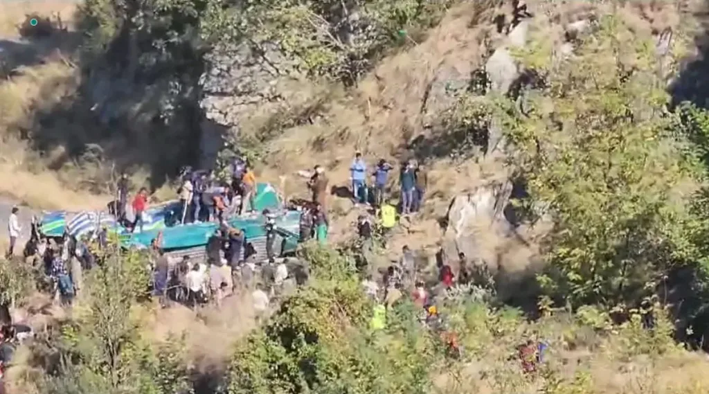 37 killed as bus falls into valley