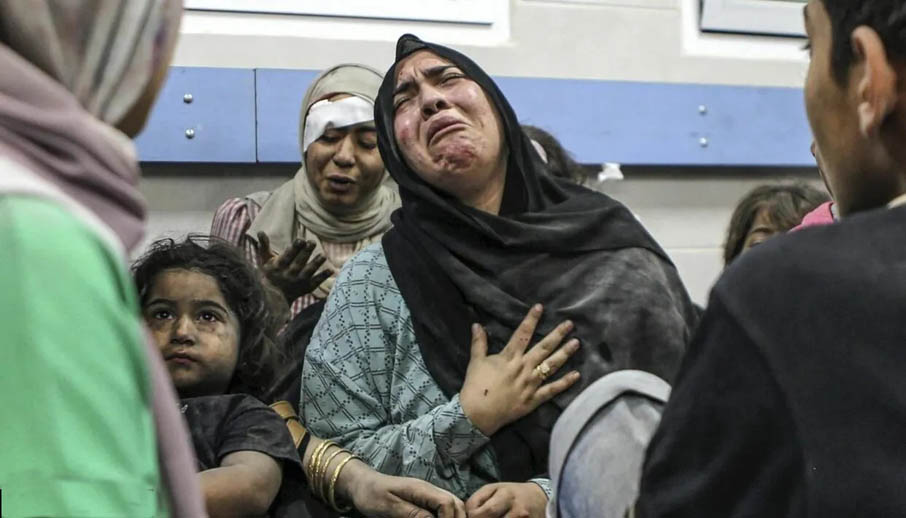 इस्रायलच्या हल्ल्यात आतापर्यंत 3,900 मुलांचा मृत्यू 3,900 children have died in Israel's attacks so far