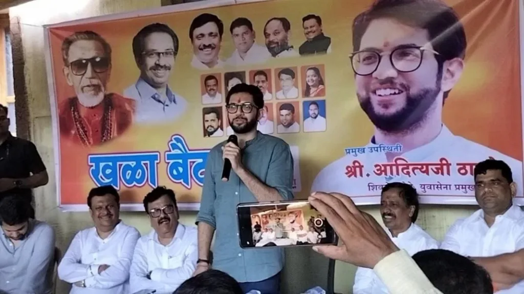 खोके सरकार ३१ डिसेंबरला पडणार म्हणजे पडणार !