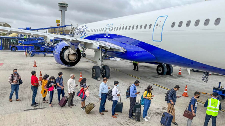 11 percent growth in air passenger numbers in October