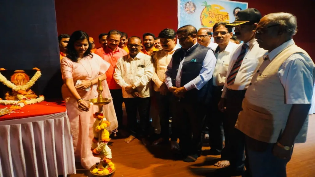 शरद मोचेमाडकर यांच्या पौराणिक नाटकाचा पुण्यात प्रयोग