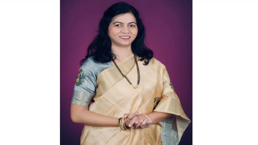 अर्चना घारे- परबांच्या वाढदिवसानिमित्त पुस्तक आणि वैज्ञानिक खेळण्यांचे प्रदर्शन