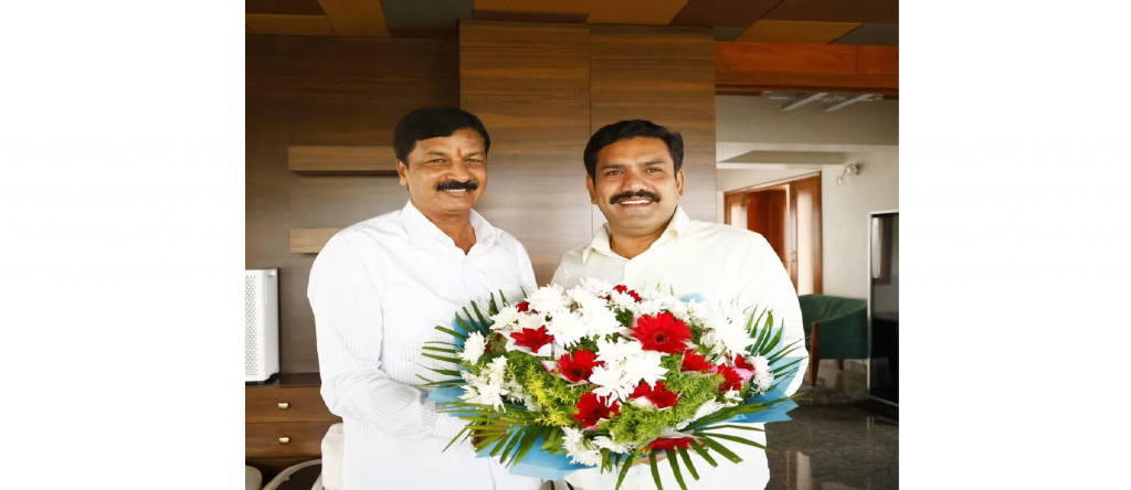 नाराजी दूर करण्याचे भाजपचे प्रयत्न BJP's efforts to remove resentment