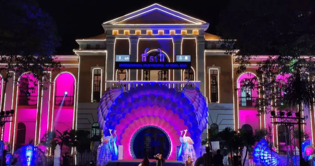 गोव्याला इफ्फी, पर्पल महोत्सवाचे वेध Iffy, purple festival in Goa