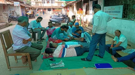 malvan | उपोषणकर्त्यांची प्रकृती खालावतेय