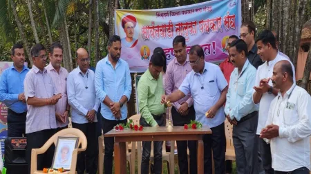 मुले झाली चित्रकलेत दंग !