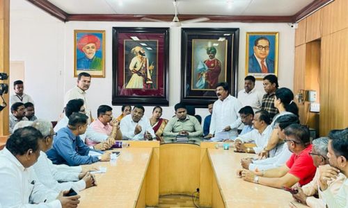 भटक्या कुत्र्यांच्या निर्बिजीकरणाची चौकशी करा Inquire about neutering stray dogs