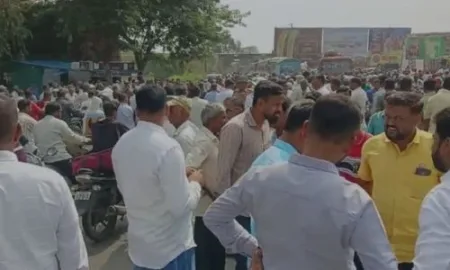 Chakkajam agitation at many places in Kolhapur district