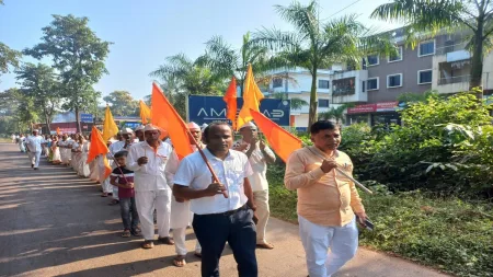 “ज्ञानोबा माऊली” चा जयघोष करीत पायी वारी निघाली झोळंबेला…!