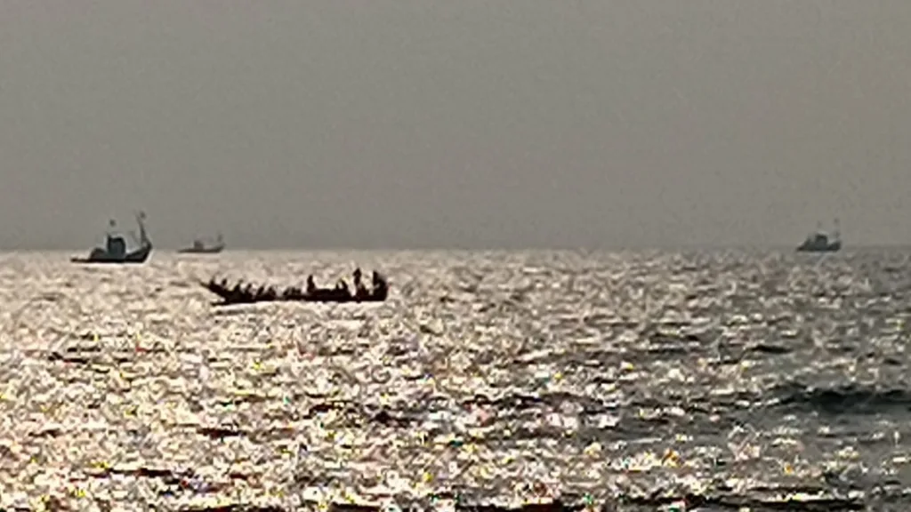 रापण महोत्सवातही पर्ससीन ट्रॉलर्सचा धुमाकूळ