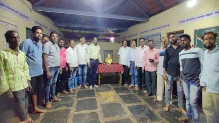 माडखोल ग्रामस्थांचा मनोज जरांगे यांना एकमुखी पाठींबा