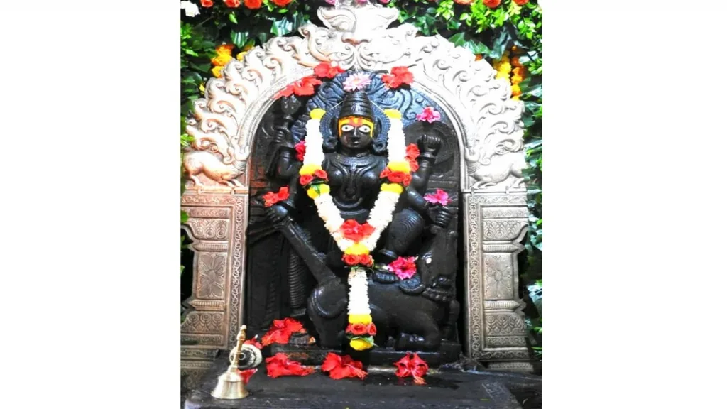 सोनुर्ली येथील प्रसिद्ध लोटांगणाची जत्रा २८ नोव्हेंबर रोजी