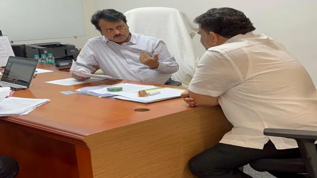 पर्ससीन बोटींवर कारवाईसाठी गस्ती नौका लवकरच देणार