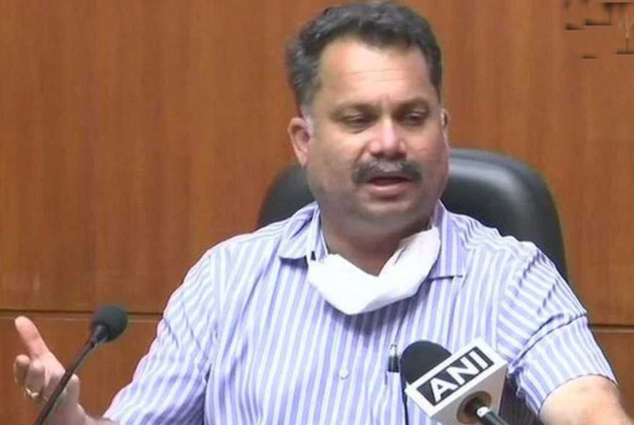 मंत्री नीलेश काब्राल यांना मिळणार अर्धचंद्र Minister Nilesh Cabral will get crescent moon