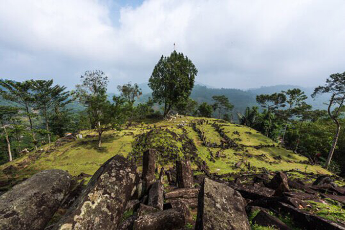 जगातील सर्वात जुन्या पिरॅमिडचा लागला शोध World's oldest pyramid discovered