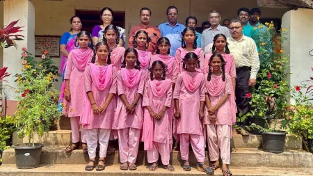 जिल्हास्तरीय कबड्डी स्पर्धेत सांगेली संघाला विजेतेपद