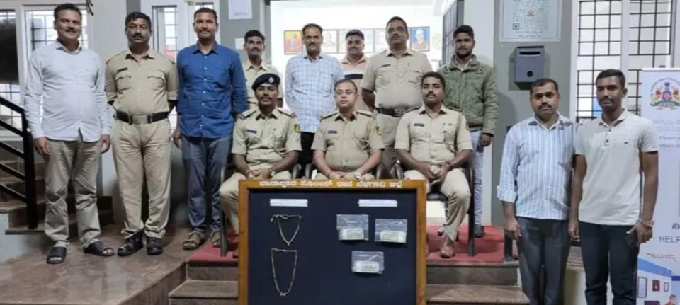 Investigation of two thieves by Khanapur police