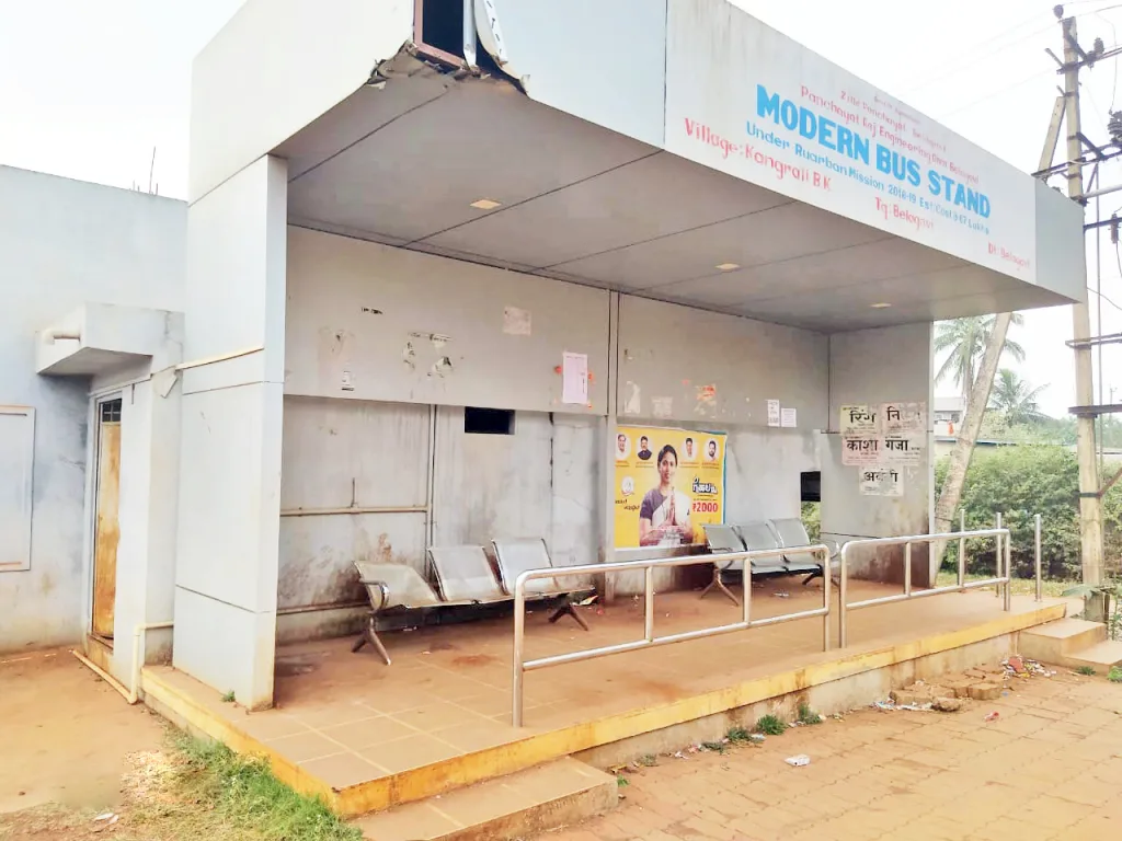 Bus stop in Kangrali Budruk vandalized by social miscreants