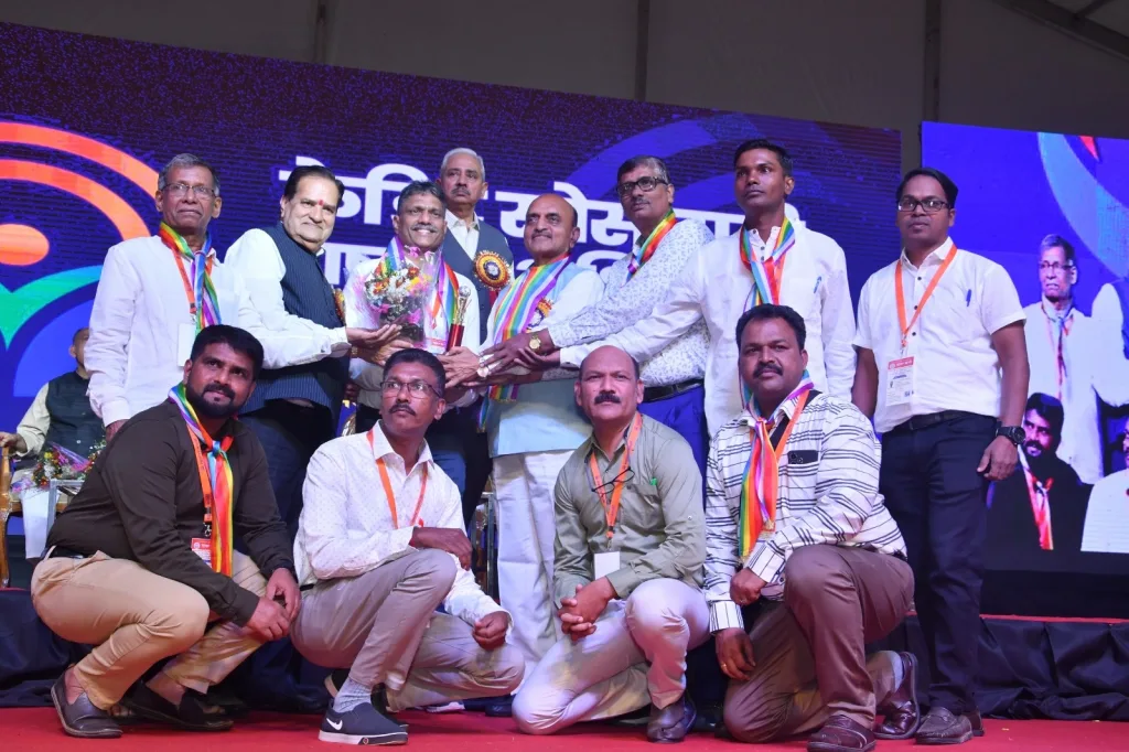 सत्तरी अर्बनला राष्ट्रीय उत्कृष्ट सहकारी पतसंस्था पुरस्कार National Outstanding Cooperative Credit Union Award to Sattari Urban