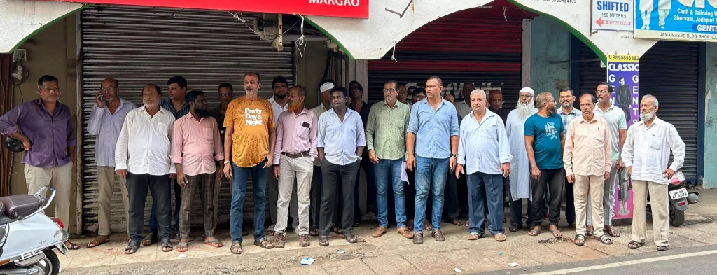 आमदार दिगंबर कामत यांनी भेट टाळल्याचा मुस्लिम बांधवांचा दावा Muslim brothers claim that MLA Digambar Kamat avoided the visit