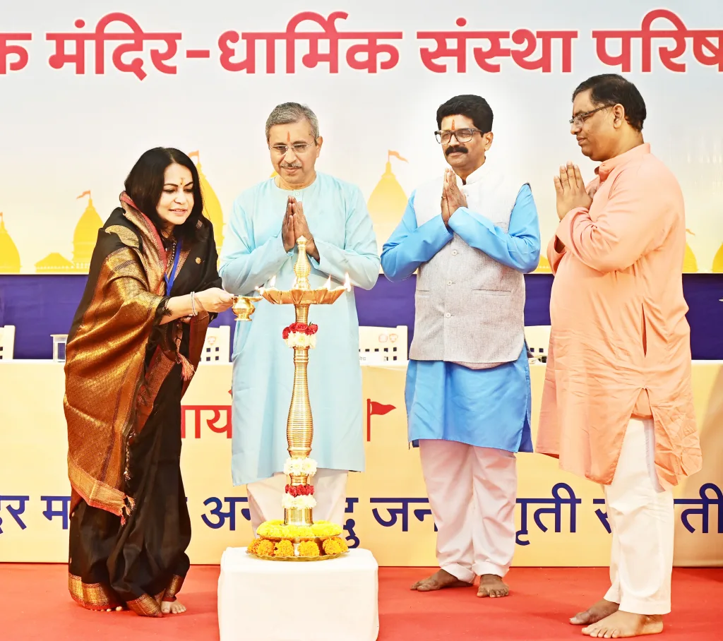 पोर्तुगीजांनी पाडलेली मंदिरे पुन्हा उभारा Rebuild the temples destroyed by the Portuguese