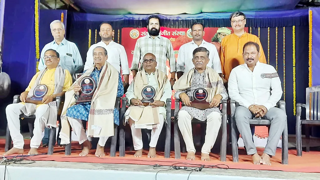 भारतीय संस्कृती टिकवून ठेवण्यासाठी संगीत संमेलने आवश्यक Music festivals are essential to preserve Indian culture