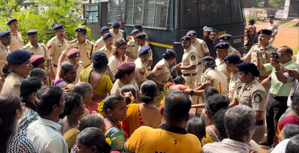 Tension in the beam due to widening boundary