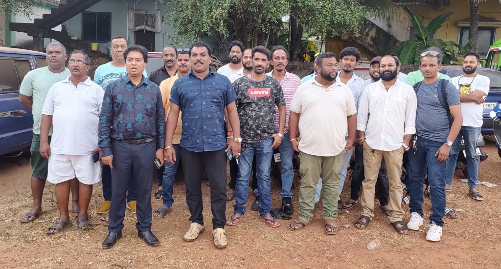 आरटीओकडून होणारी सतावणूक थांबवा Stop Harassment by RTO