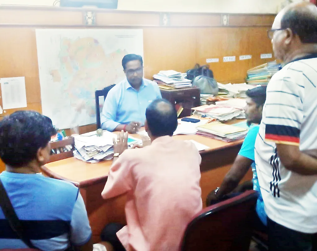 Receipts with photographs for vendors at the Festa round in Margaon