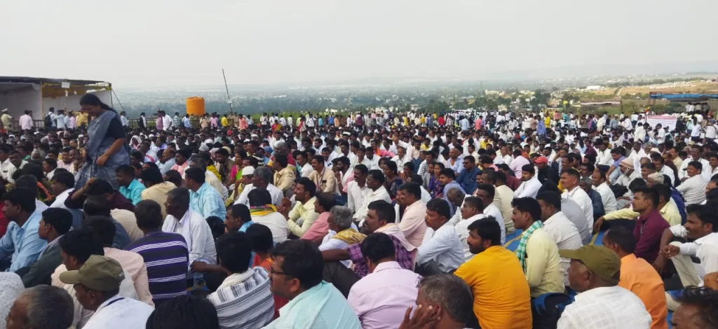 Provide service security to D grade employees