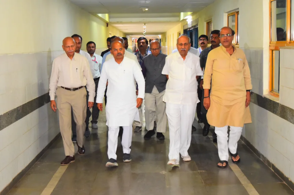 Medical Education Minister's visit to KLE Hospital
