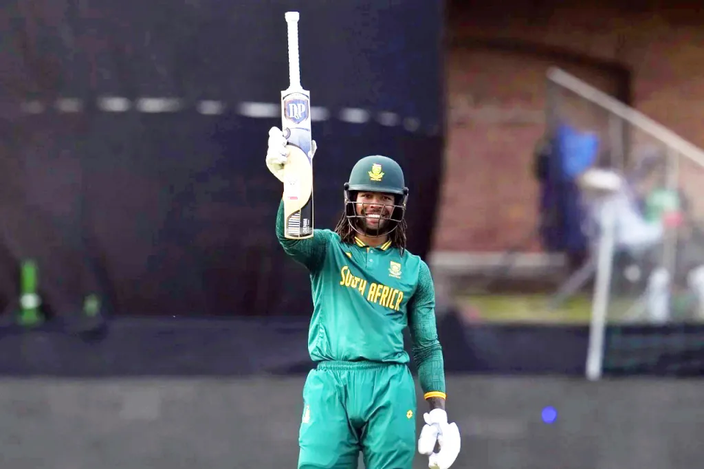 South Africa win by eight wickets