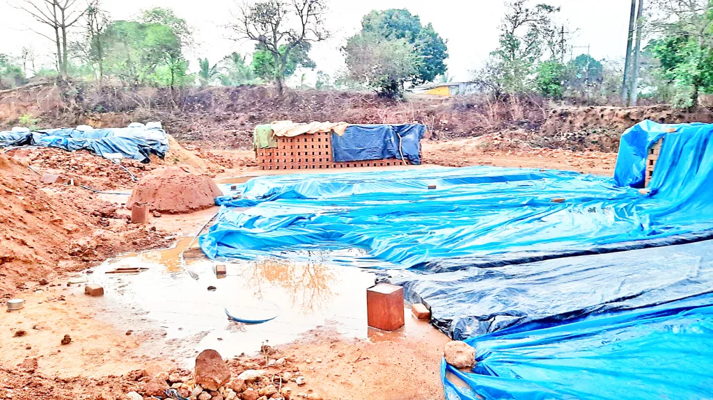 खानापूर तालुक्याला आर्थिक संकटातून बाहेर काढणे गरजेचे Khanapur taluka needs to be brought out of financial crisis