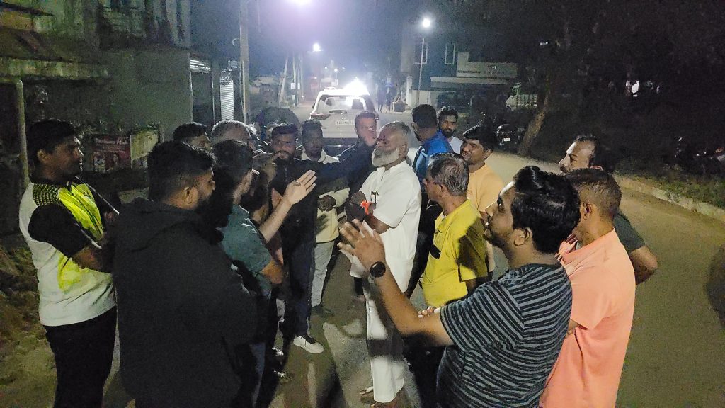 रमाकांत कोंडुस्कर यांनी आनंदनगर परिसराला दिली भेट Ramakant Konduskar visited Anandnagar area