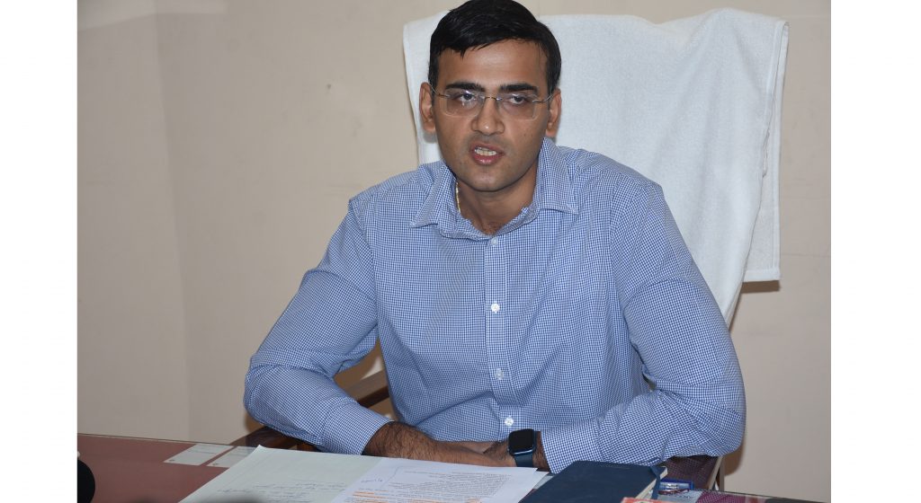 वाहतूक खात्याने कसली कंबर What a belt by the transport department