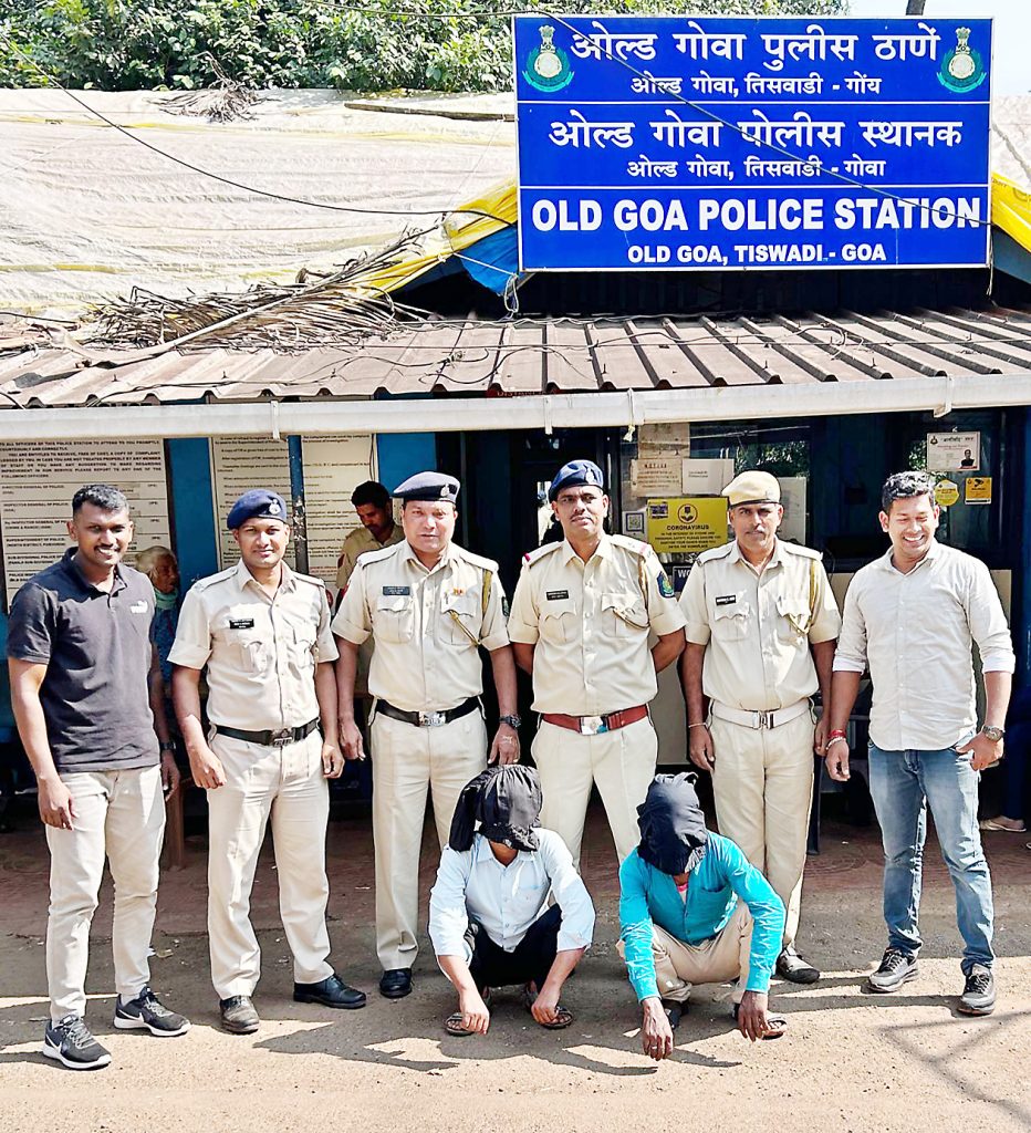 Two suspects arrested in theft case