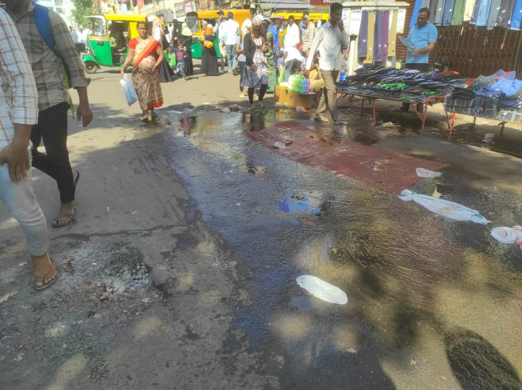 Hundreds of liters of water was wasted due to leakage in the valve