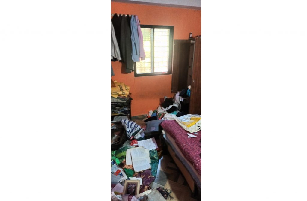 Broad day theft at Khairwad-Kapoli