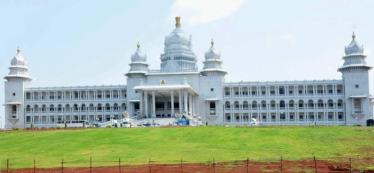 The atmosphere heated up over the three Deputy Chief Ministers