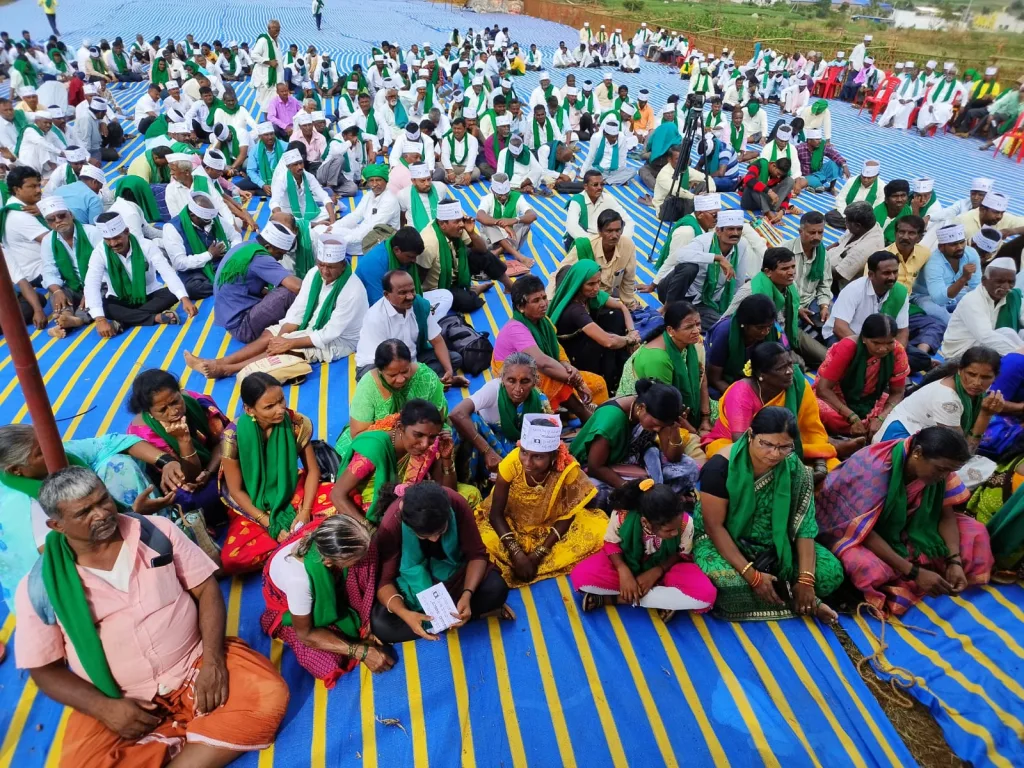 Agitation for the demands of the State Farmers Association