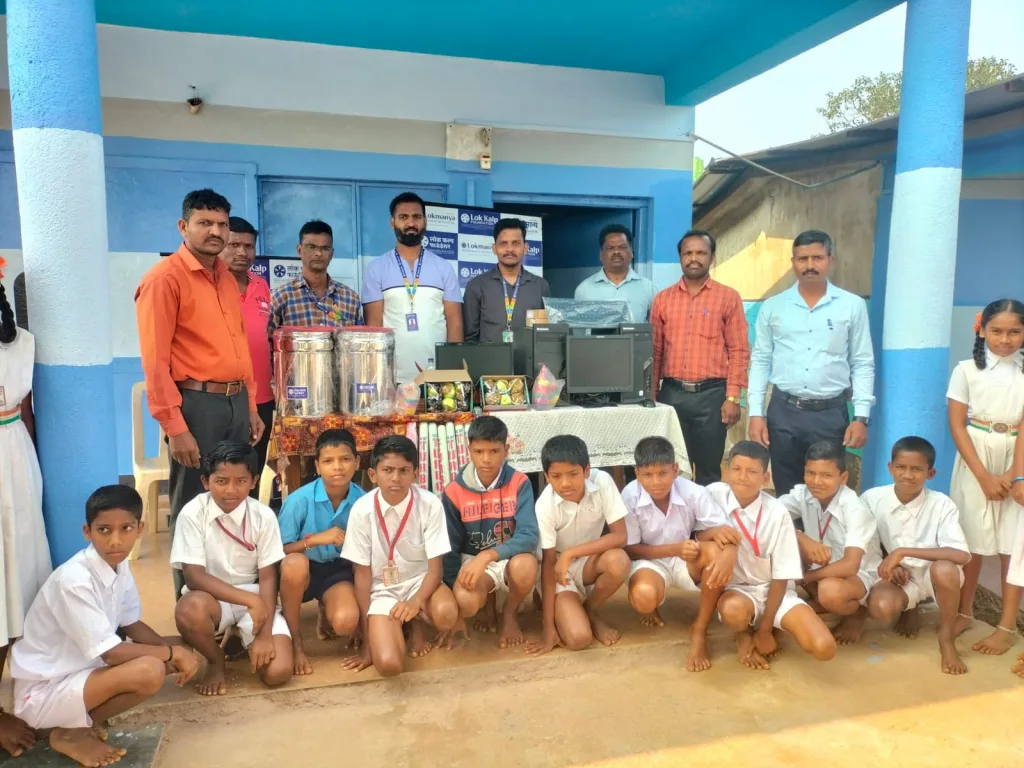 Gift of literature by Lokkalp to Chikhle Government School